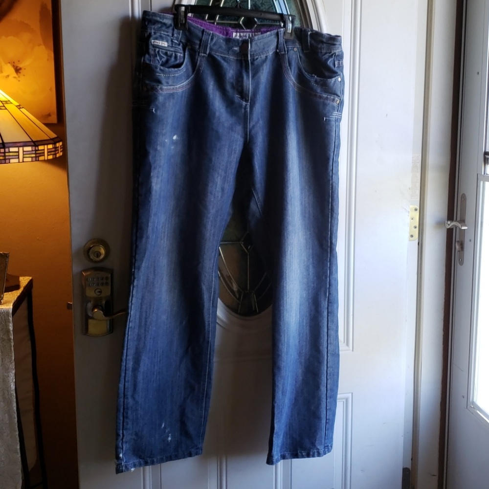 Size 20 light distressed fashion jeans